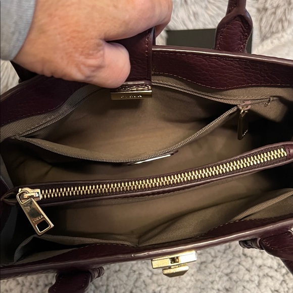 Furla Genuine Leather Bag with Gold and Brown Accents EUC beautiful fall color! - Picture 11 of 16